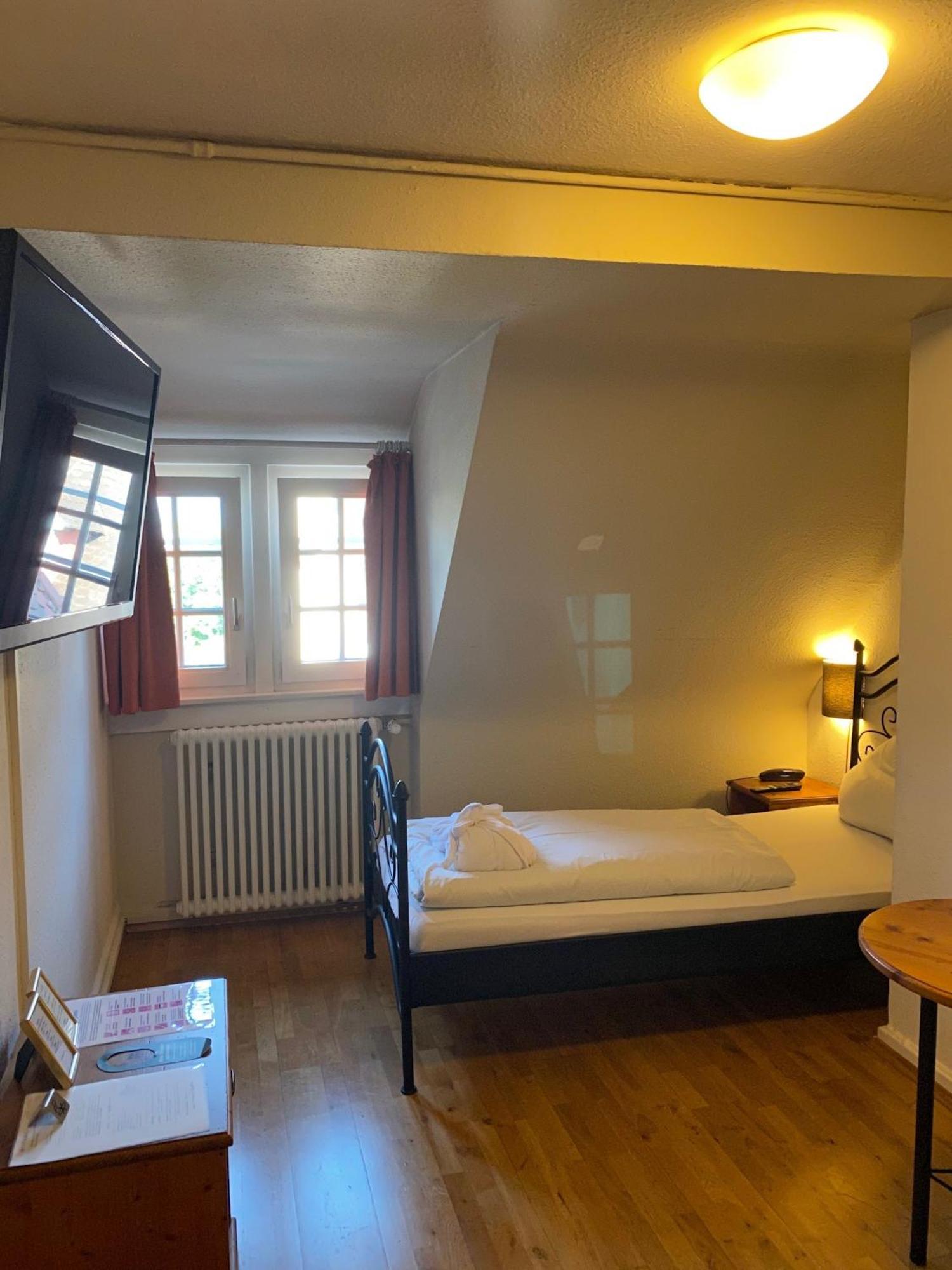 Hotel Gasthaus Schuetzen Φράιμπουργκ Δωμάτιο φωτογραφία